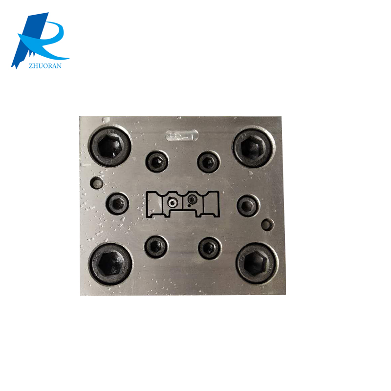 PVC線(xiàn)條3